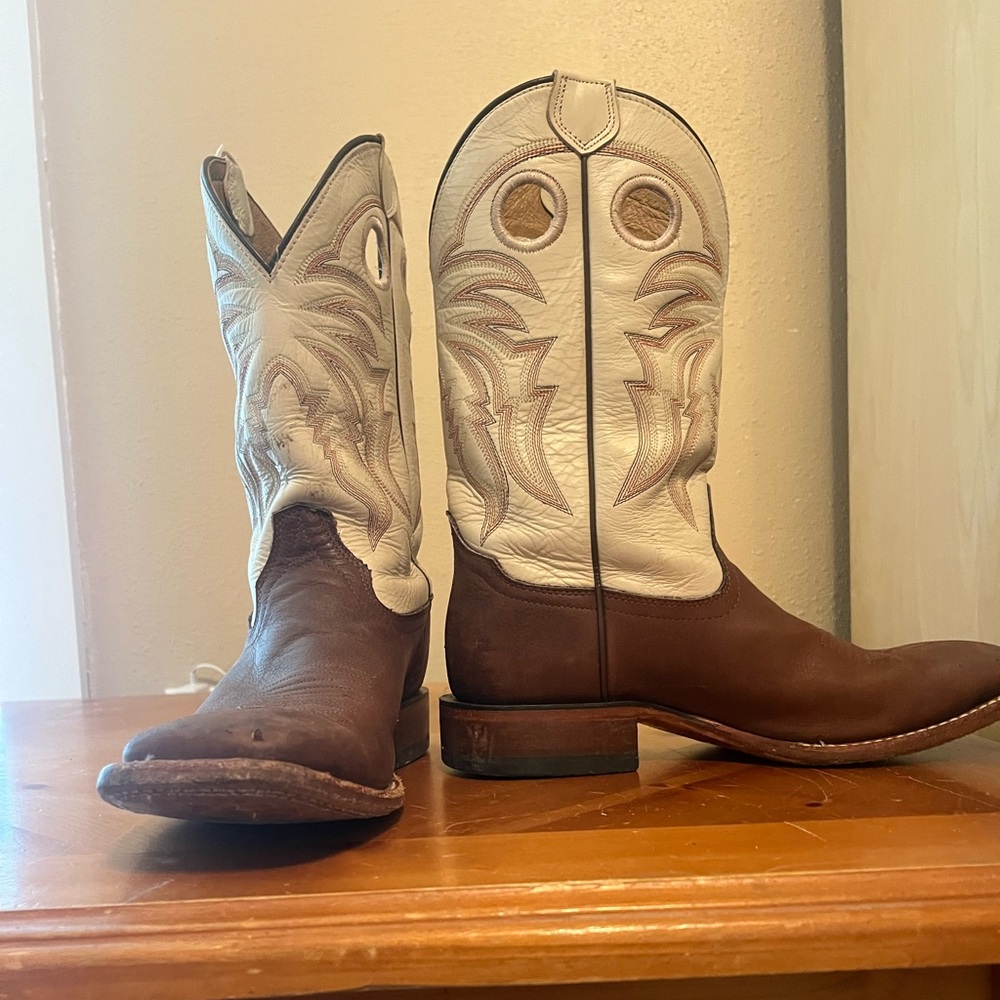 Classic Two-Tone Brown and White Men's Cowboy Boots